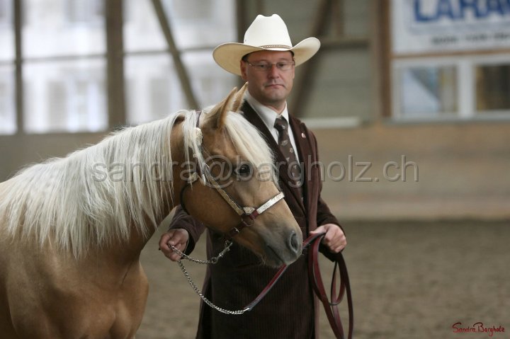 HE-Halter_009.jpg