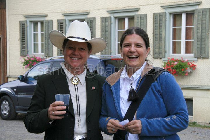 HE-Outside_036.JPG