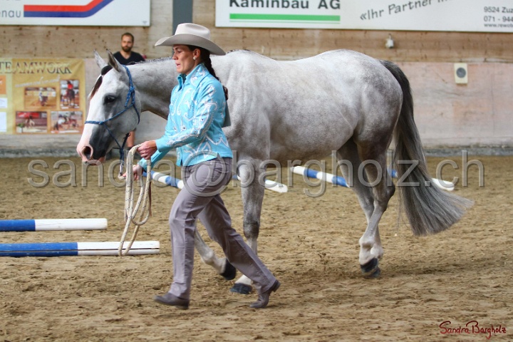 02-OIHT_202.jpg